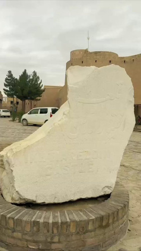 yTD R83wDKOKBRUA.jpg