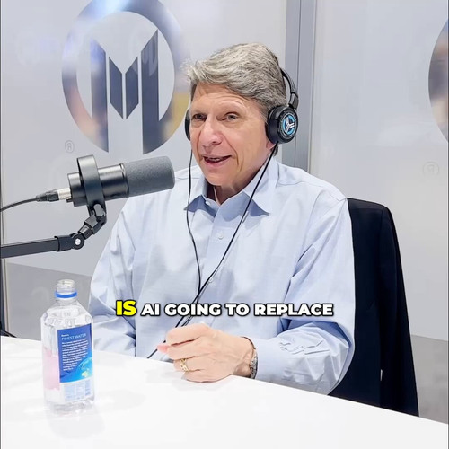 fq72W6qU9AFWfyoQ.jpg