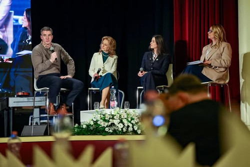 630855383 18093573143479852 4604593557308434592 n.jpg?stp=dst jpg s590x590 tt6& nc cat=111&ccb=1 7& .jpg