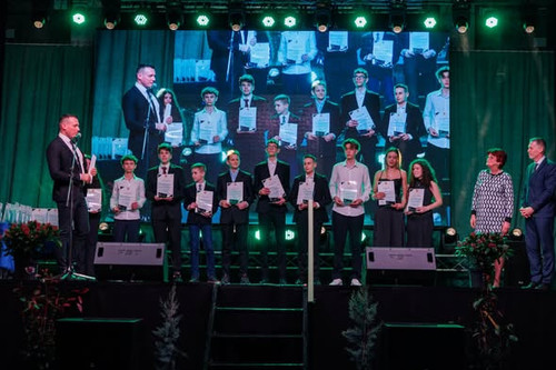 634567719 1500919912040813 5220187740483950464 n.jpg?stp=dst jpg s590x590 tt6& nc cat=102&ccb=1 7& n.jpg