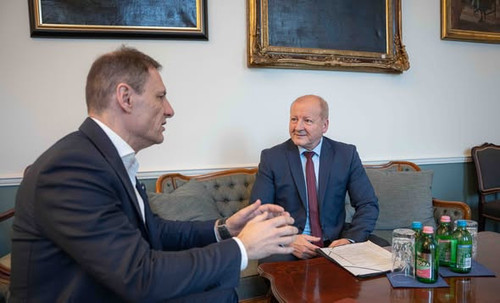 633267826 1436173204544739 8462802724788567137 n.jpg?stp=dst jpg s590x590 tt6& nc cat=104&ccb=1 7& n.jpg