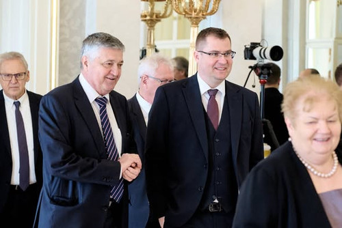 634117535 922092520763628 919254113264647035 n.jpg?stp=dst jpg s590x590 tt6& nc cat=104&ccb=1 7& nc .jpg