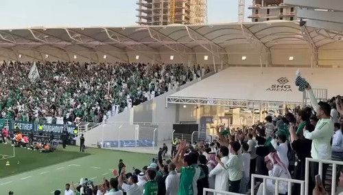 j4xX 6iiDaJqTp72.jpg