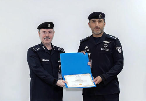 HA B1BQWQAAPghL?format=jpg.jpg