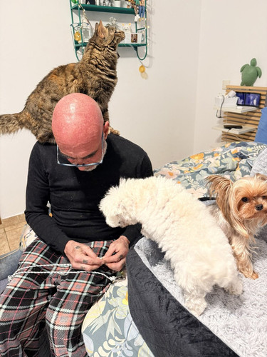 HBEhykVaIAAg kL?format=jpg.jpg