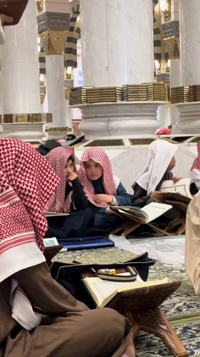 0GFlE1Gi1PZ 9q f.jpg