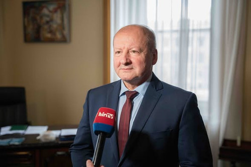 632357863 1436348371193889 6498734596649145592 n.jpg?stp=dst jpg s590x590 tt6& nc cat=102&ccb=1 7& n.jpg