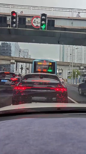 0YC6GrJRj 7eL X3.jpg