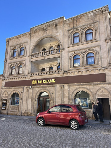 HBB7PA9bwAACmM ?format=jpg.jpg