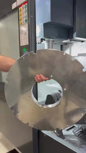 D1F fLCEr3tMmS Z.jpg