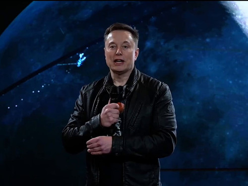 6rMLua1VDQ jR cZ.jpg