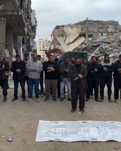 0N03a f1vrurrvC0.jpg