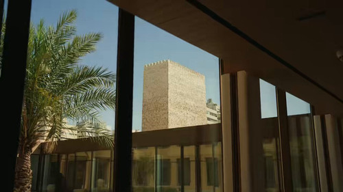 q8s bNFofJoX twt.jpg