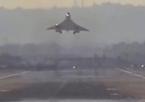 bs9p3VoZxwOT 8SG.jpg