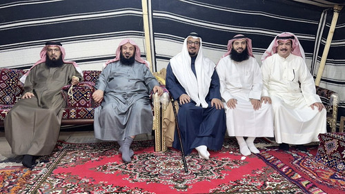 HBEDcj8akAAIIOZ.jpg