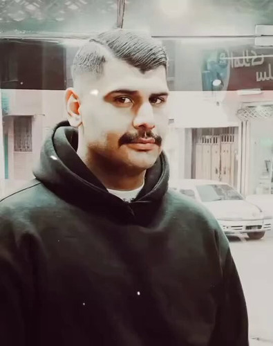 J8g4tw emhlXUUKR.jpg