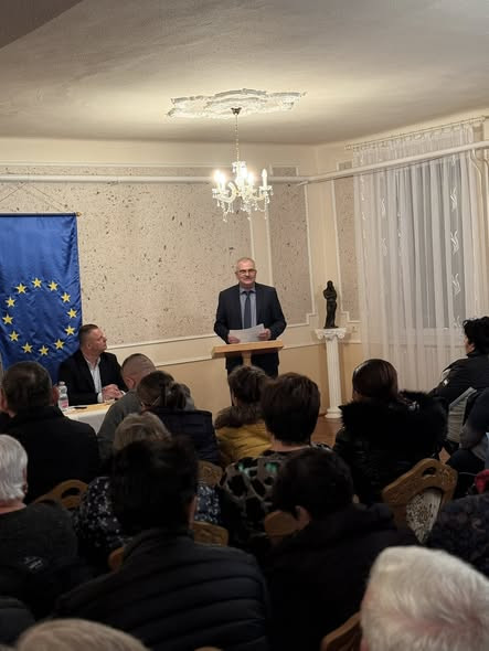 634098426 1454954186260943 5065576711136304664 n.jpg?stp=cp6 dst jpg s590x590 tt6& nc cat=111&ccb=1 .jpg