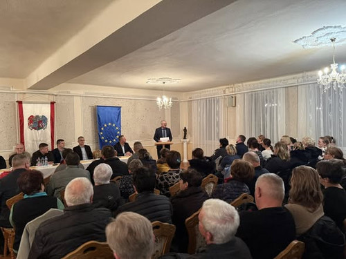 634141315 1454954249594270 8482021107558623464 n.jpg?stp=cp6 dst jpg s590x590 tt6& nc cat=107&ccb=1 .jpg