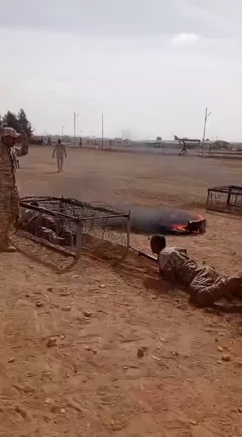 I0Fp9egHlfI9GEJJ.jpg
