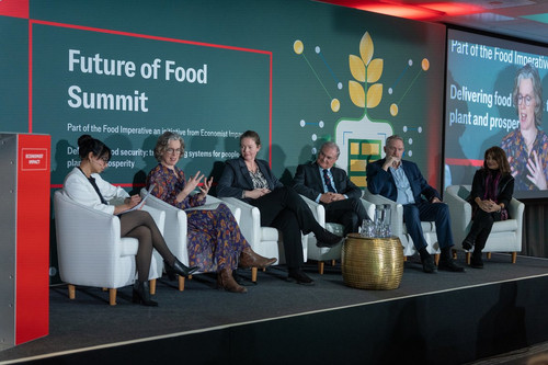 HA HzcDWIAADhpg?format=jpg.jpg