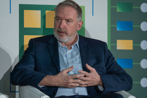 HA H2xHWIAMVHiR?format=jpg.jpg