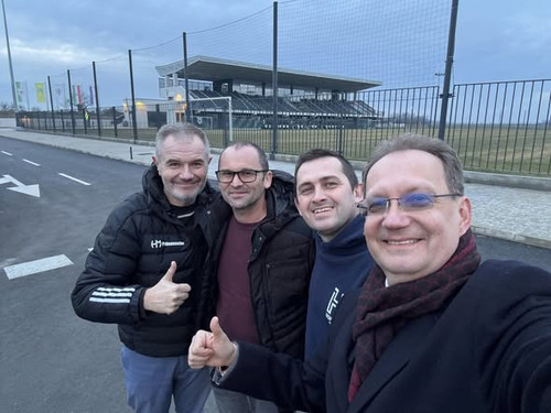 634146520 1480636776749615 5260935784717905487 n.jpg?stp=cp6 dst jpg s590x590 tt6& nc cat=108&ccb=1 .jpg