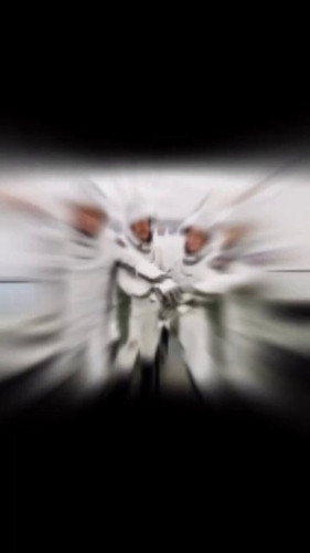 CnKQTfhQ2eE3dobs.jpg