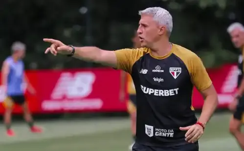 Treino do São Paulo tem novidades e Crespo pode surpreender