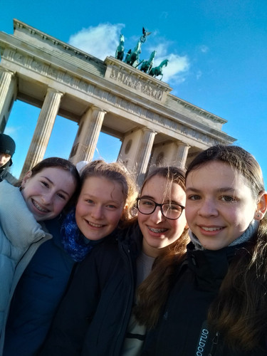 e2c1ea3d f295 4523 83c6 36bfd4eb04a0 1 all 4107.jpg