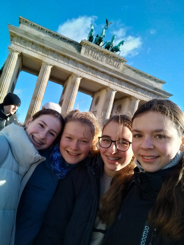 e2c1ea3d f295 4523 83c6 36bfd4eb04a0 1 all 4088.jpg