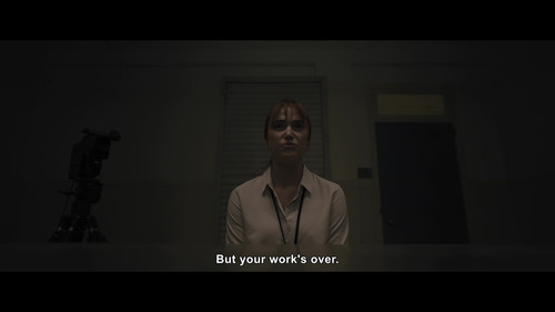 Longlegs.2024.UHD.BluRay.USA.2160p.HDR.x265.10bit.DTS HD.MA.5.1 UBits ENG 011731.jpg