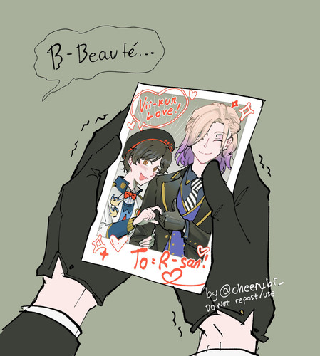 HC0jJC5b0AAC BL.jpg