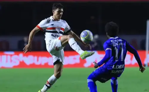 BOA NOTÍCIA: Moreira surpreende nos testes físicos e pode virar novidade no São Paulo