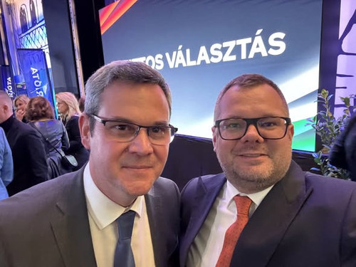 631917676 1482008863935437 5221932698739146944 n.jpg?stp=cp6 dst jpg s590x590 tt6& nc cat=100&ccb=1 .jpg