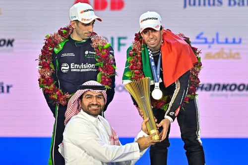 634876570 1304189418410437 7792477100360381738 n.jpg?stp=dst jpg s590x590 tt6& nc cat=101&ccb=1 7& n.jpg