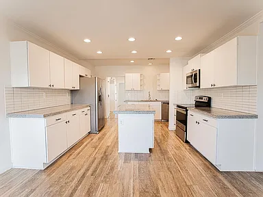 e5c74c184870e0127eb6b4b34f2f13b6 cc ft 384.webp