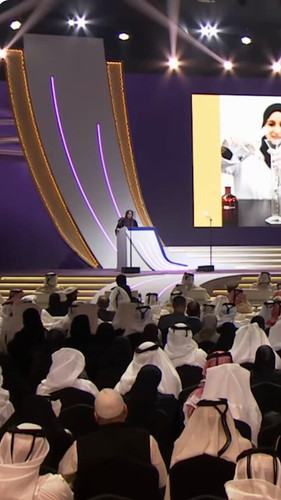 CMUkH5NLPJ c10Gm.jpg