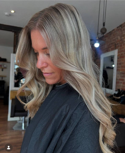 01 blonde balayage side.jpg