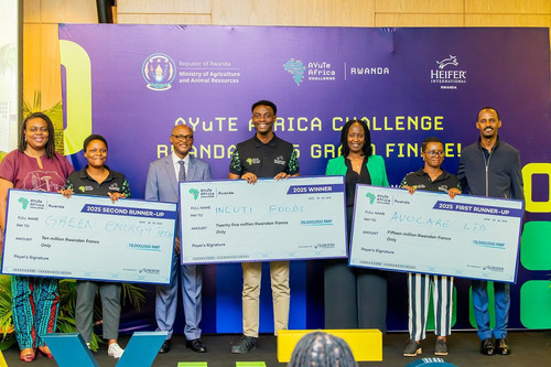 HAfiYN XoAA y U?format=jpg.jpg