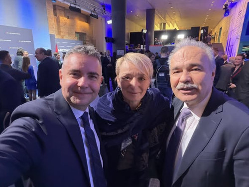 633422831 1425834806220160 867717005070642352 n.jpg?stp=cp6 dst jpg s590x590 tt6& nc cat=102&ccb=1 7.jpg