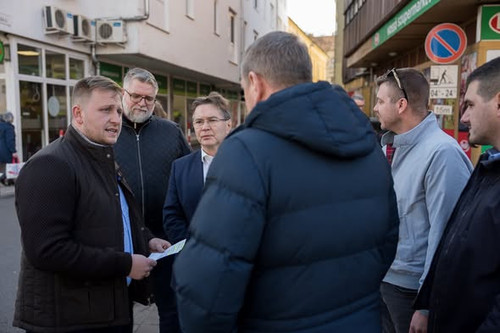 636335489 952116310488755 9013411284565401251 n.jpg?stp=dst jpg s590x590 tt6& nc cat=109&ccb=1 7& nc.jpg