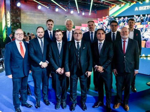 634736330 1429973921854854 6975533989269073136 n.jpg?stp=dst jpg s590x590 tt6& nc cat=107&ccb=1 7& n.jpg