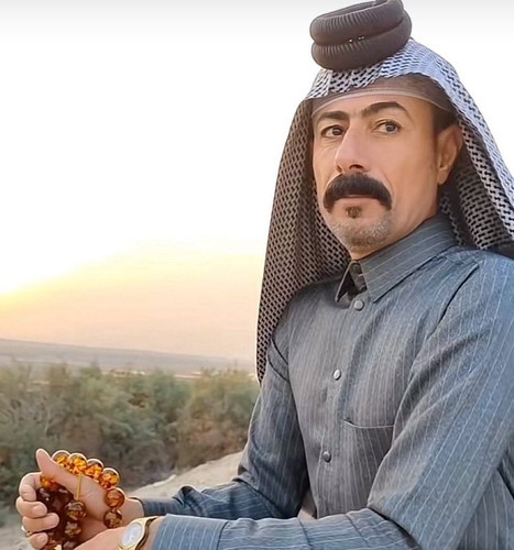 HBMnrKiXwAAqaus.jpg