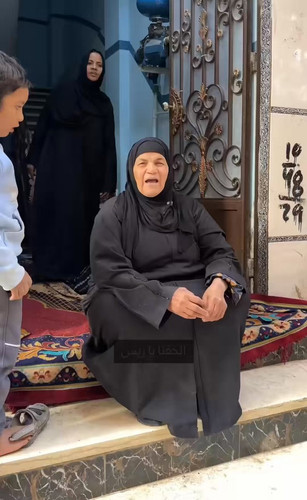 2GaWaeULrhXjrY N.jpg