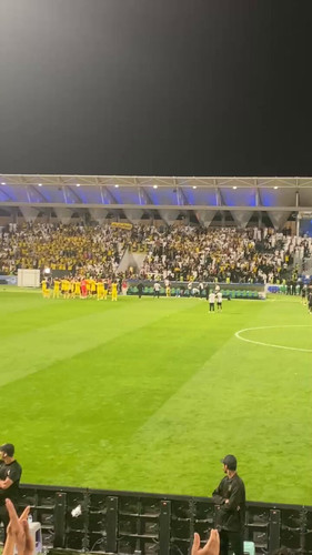 TEH5tPsrR vZrQe3.jpg