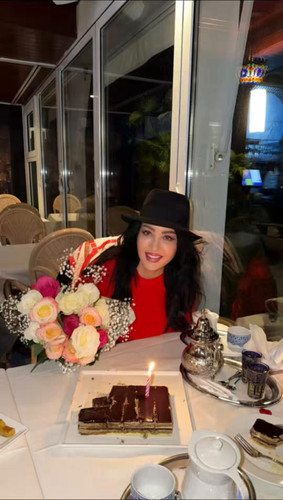 Xb8 Xkgm1H7OASf9.jpg