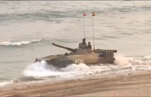 q9FtmFiKJtV1XnN .jpg