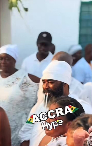 q9WPR MI qS DyOQ.jpg