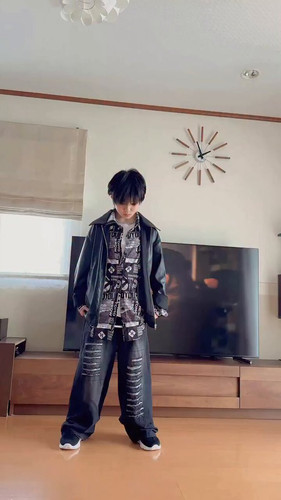 uwBzvV5pc wO 7J3.jpg