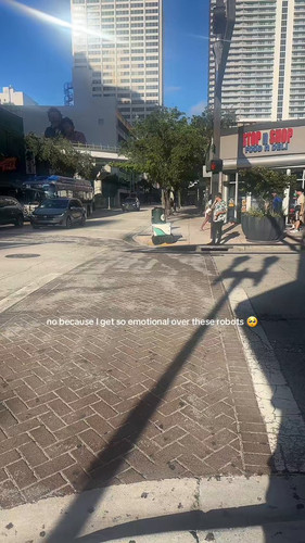 xOdhJuKBohV8nLC .jpg